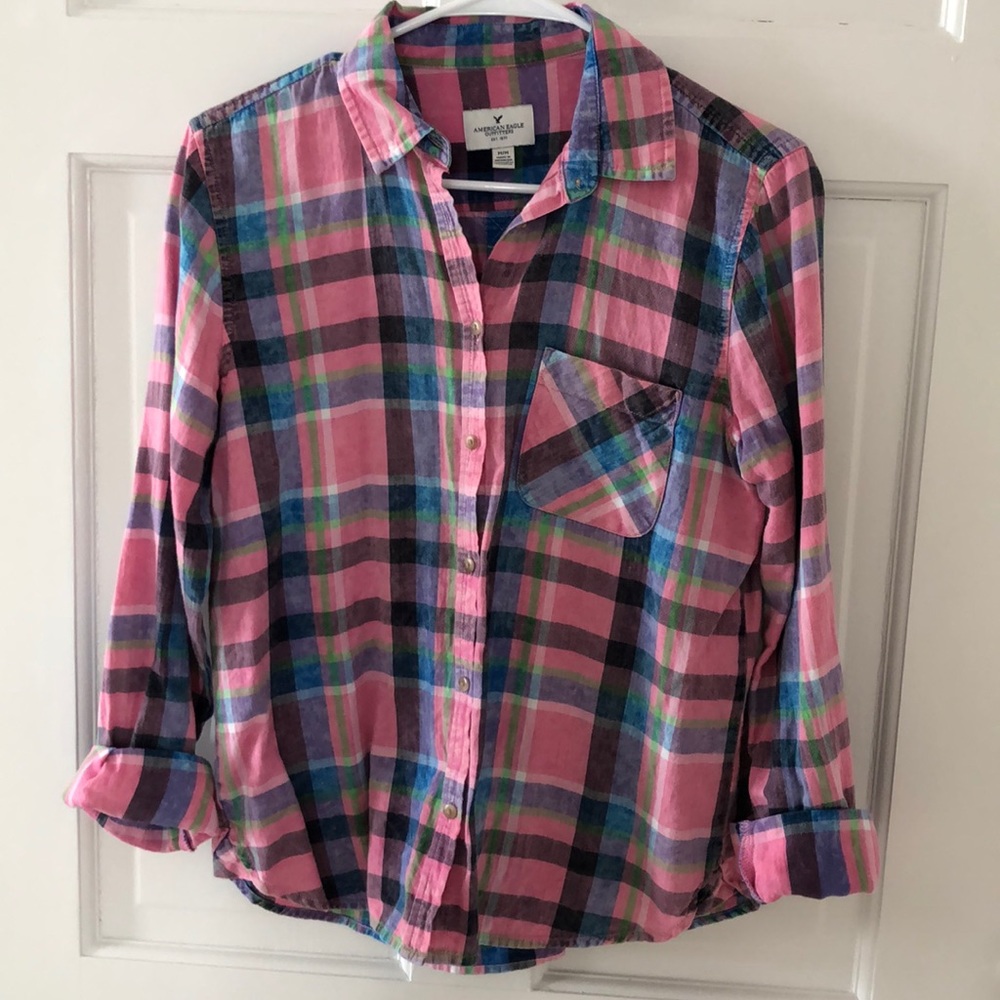American Eagle - Size Medium
